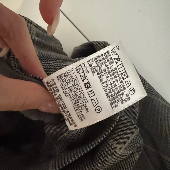 Uniqlo Gray Checkered A-Line Skirt - Picture 6 of 6